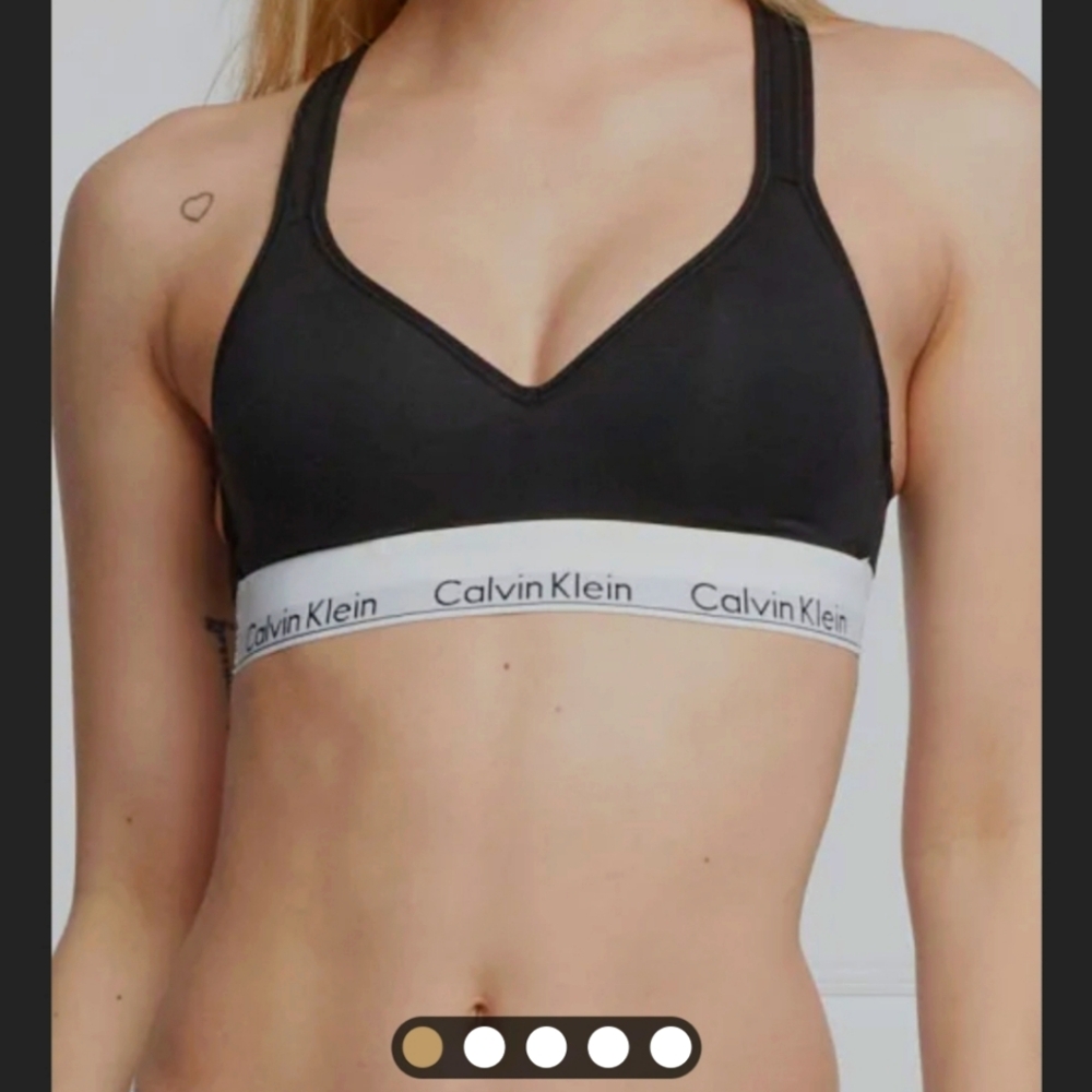 SPOR BRA FROM CALVIM KLEIN